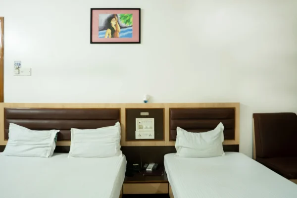 Deluxe Room - Image 2