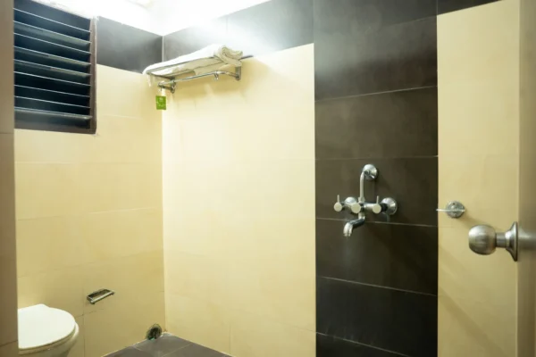 Deluxe Room - Image 5