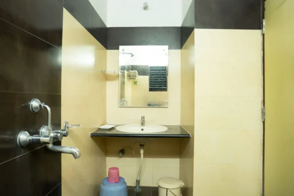 Deluxe Room - Image 6