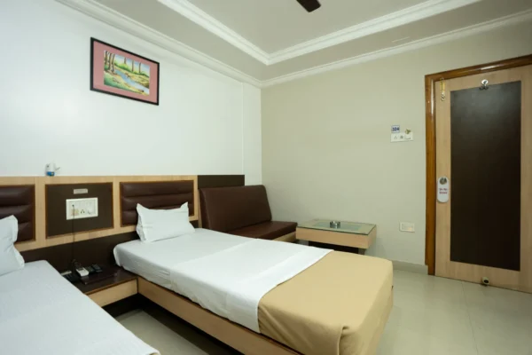 Elegance Room (Single) - Image 3