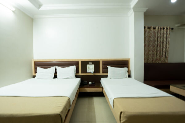 Super Deluxe Room - Image 4