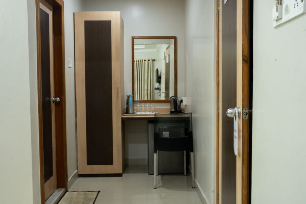 Royal Deluxe Room - Image 3